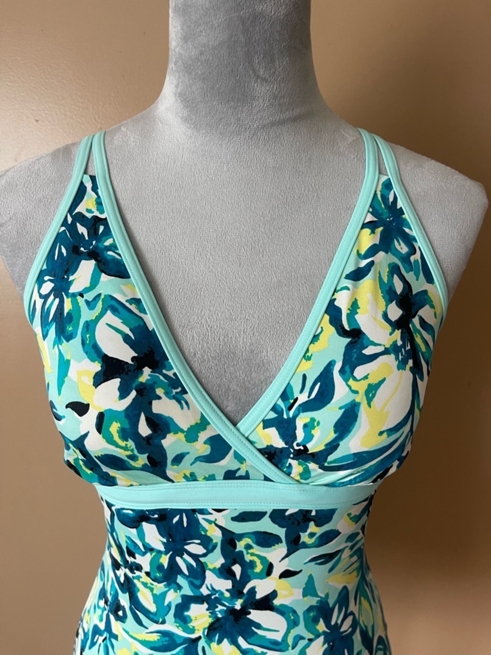 L.L. Bean Aqua and Yellow Floral One-Piece Swimsuit estimated size XS see photos - Picture 2 of 12